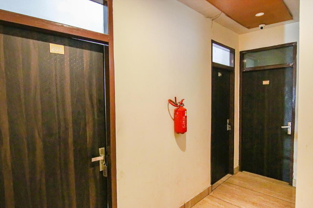 Fabhotel Gs Mohali Buitenkant foto